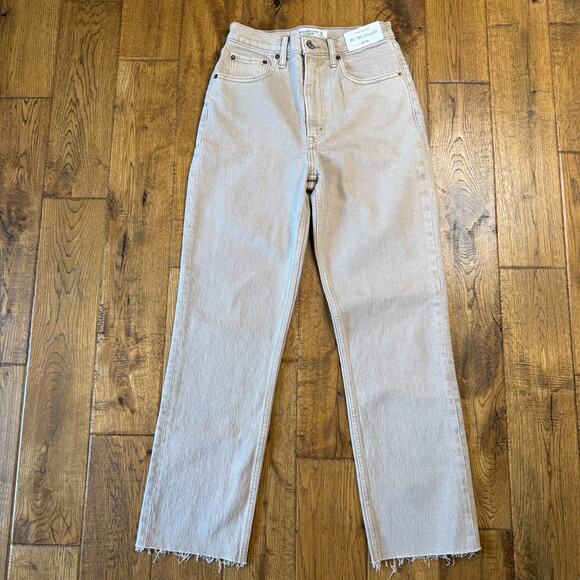 Abercrombie & Fitch Denim - NWT Abercrombie & Fitch 90s Straight Ultra High Rise Jeans Sand Stone Beige 25/0